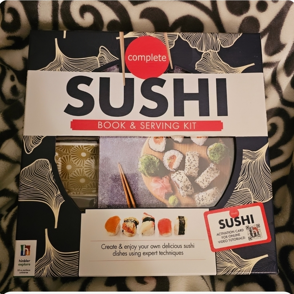 NWT Complete Sushi Book & Serving Kit